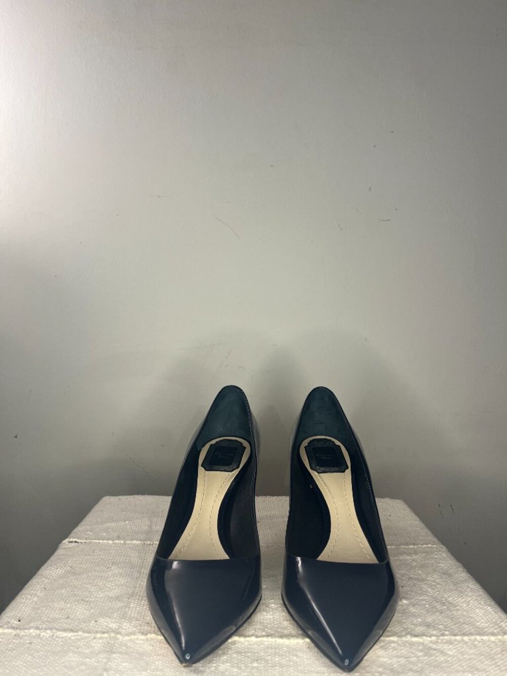 Dior Essence Pumps Navy Blue Patent Learher. 526 Marine. Worn Twice. - Picture 2 of 14